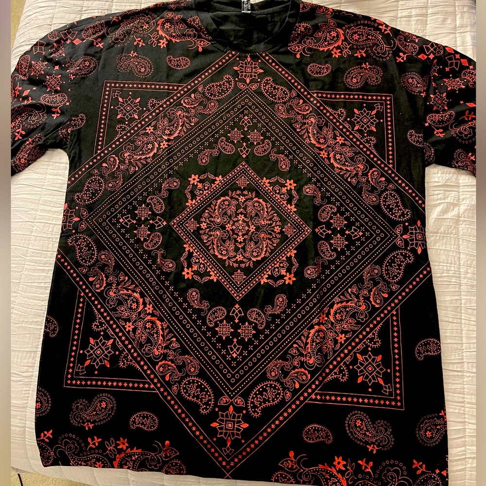 Black and red printed shirt
